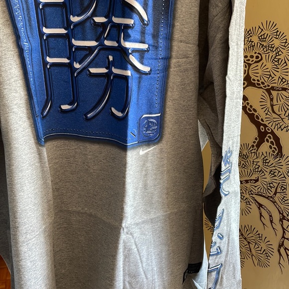 Nike XXXL Limited Edition Long Sleeve T Shirt - Picture 6 of 6